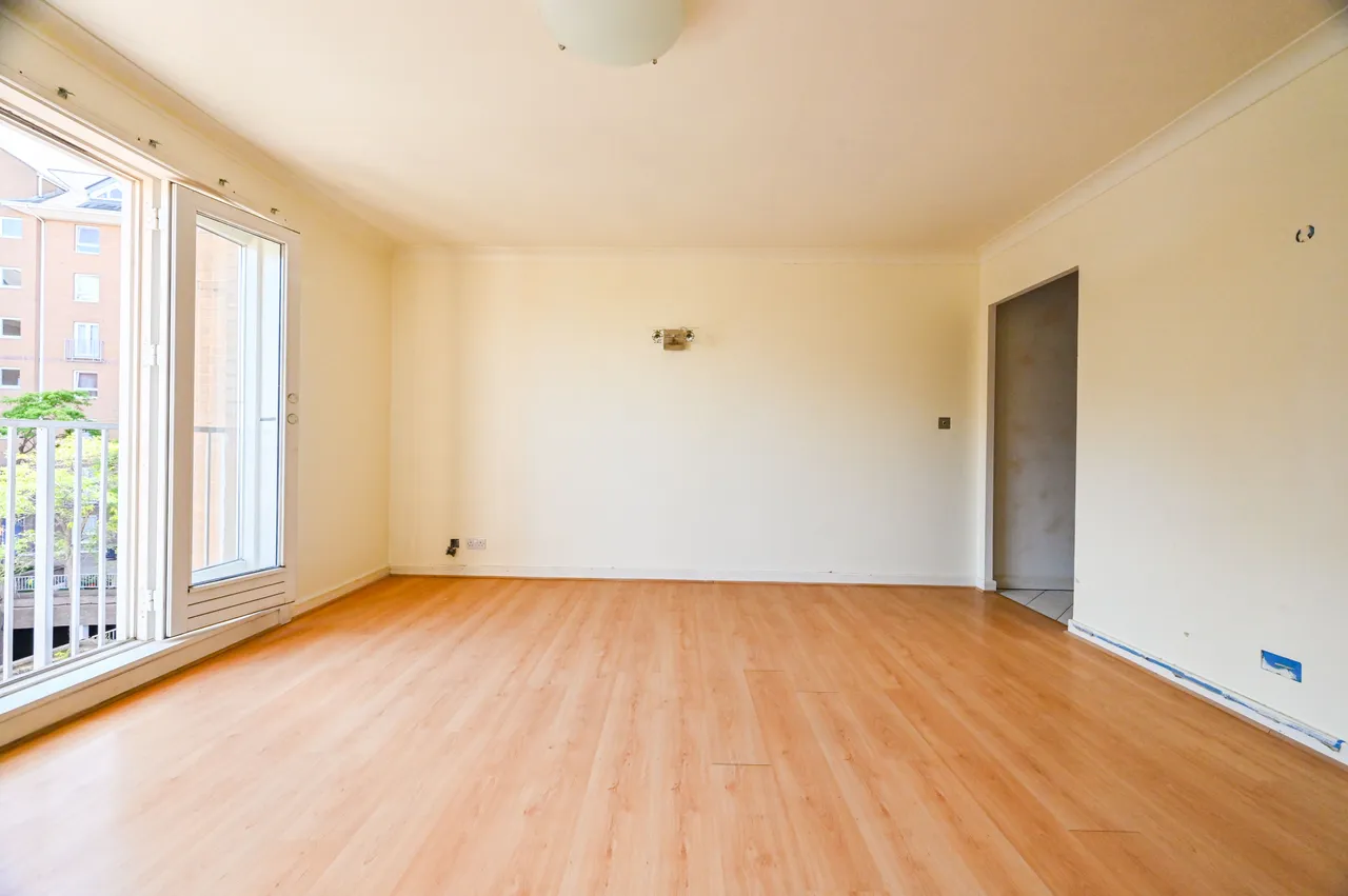11 Aphrodite Court, Homer Drive, London, photo 12