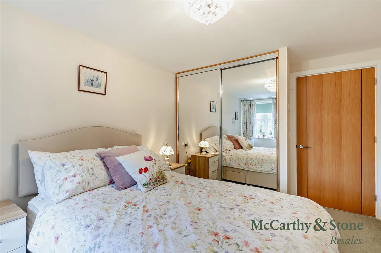 High Street, Epping, CM16, photo 7