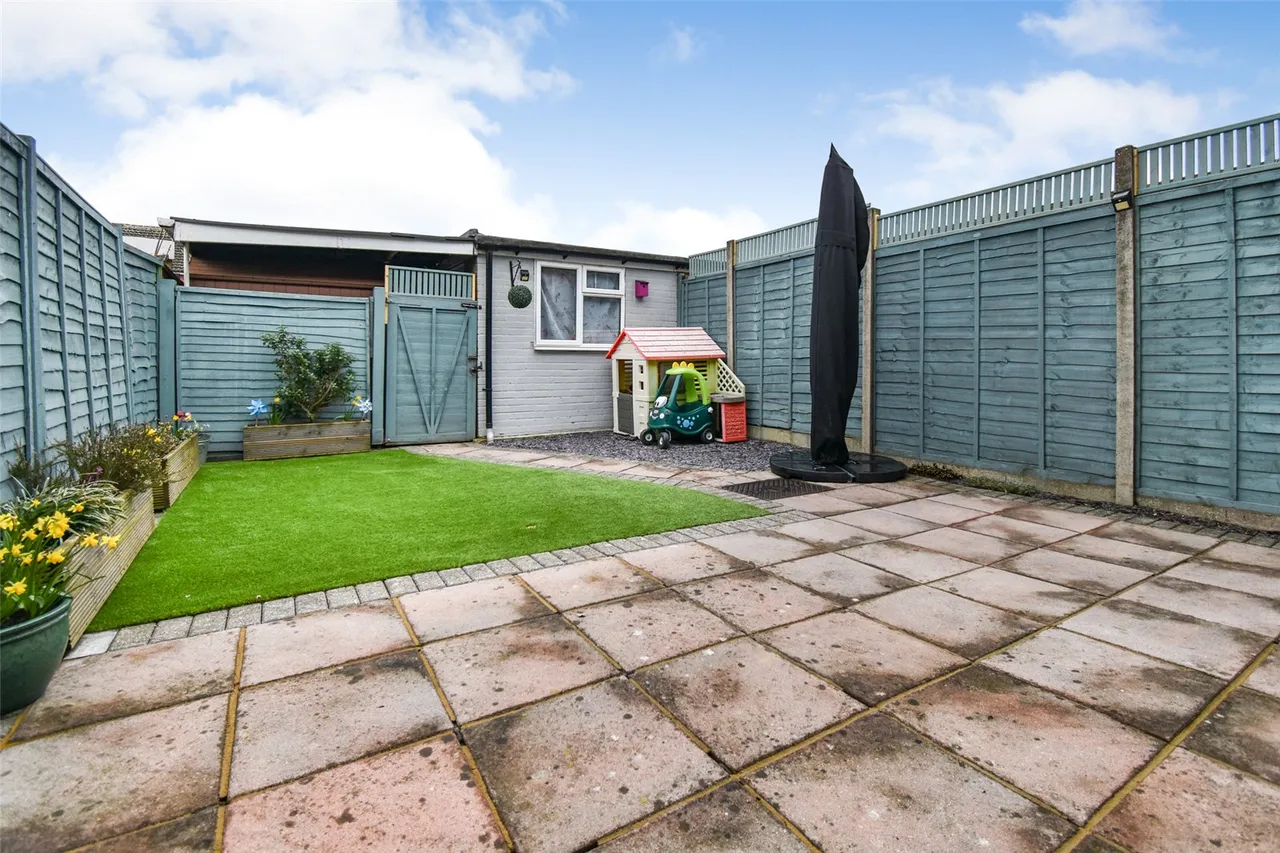 Woodcott Terrace, Aldershot, Hampshire, GU12 4EG, photo 14