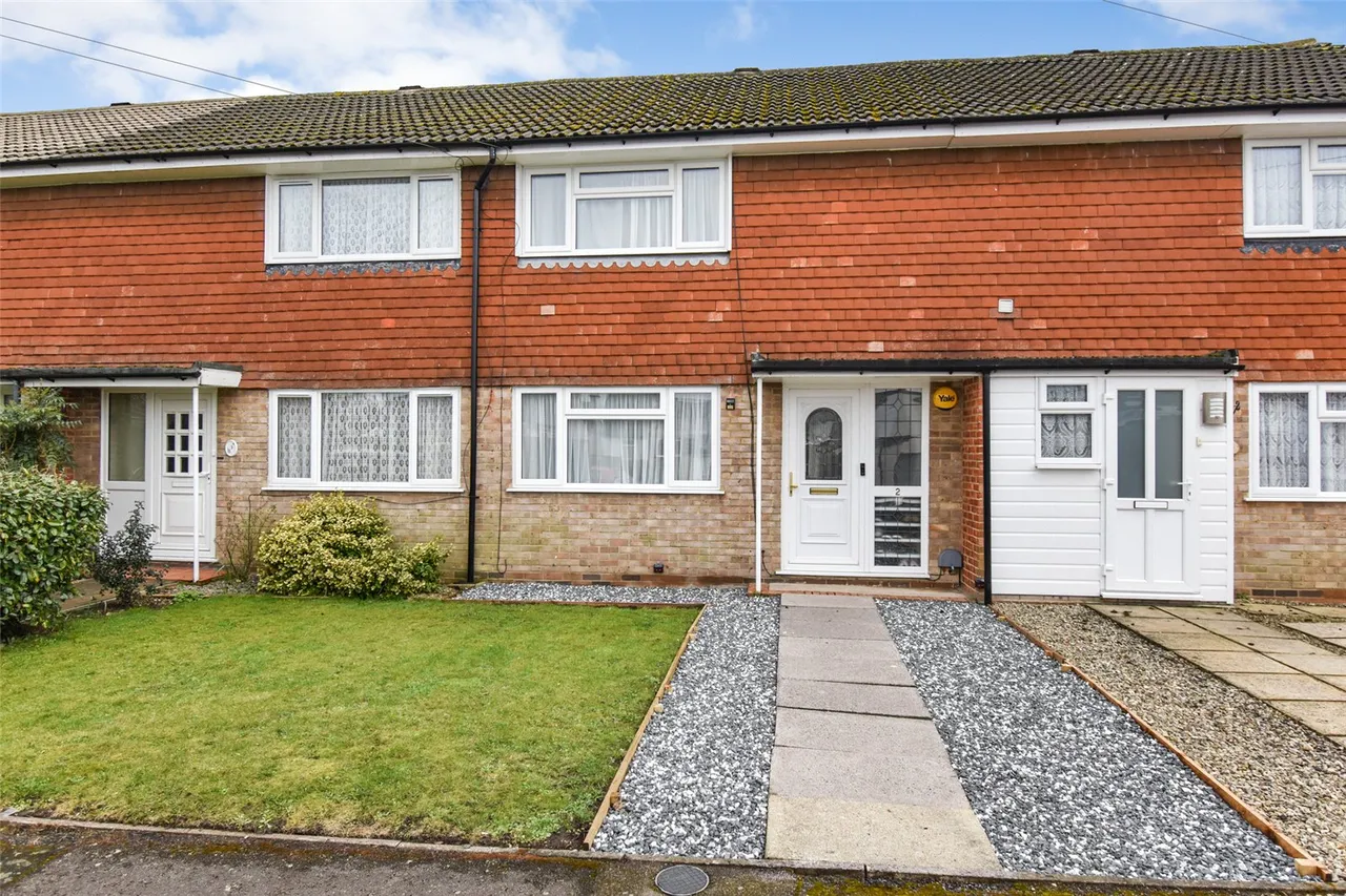 2 bed house for sale — Woodcott Terrace, Aldershot, Hampshire, GU12 4EG
