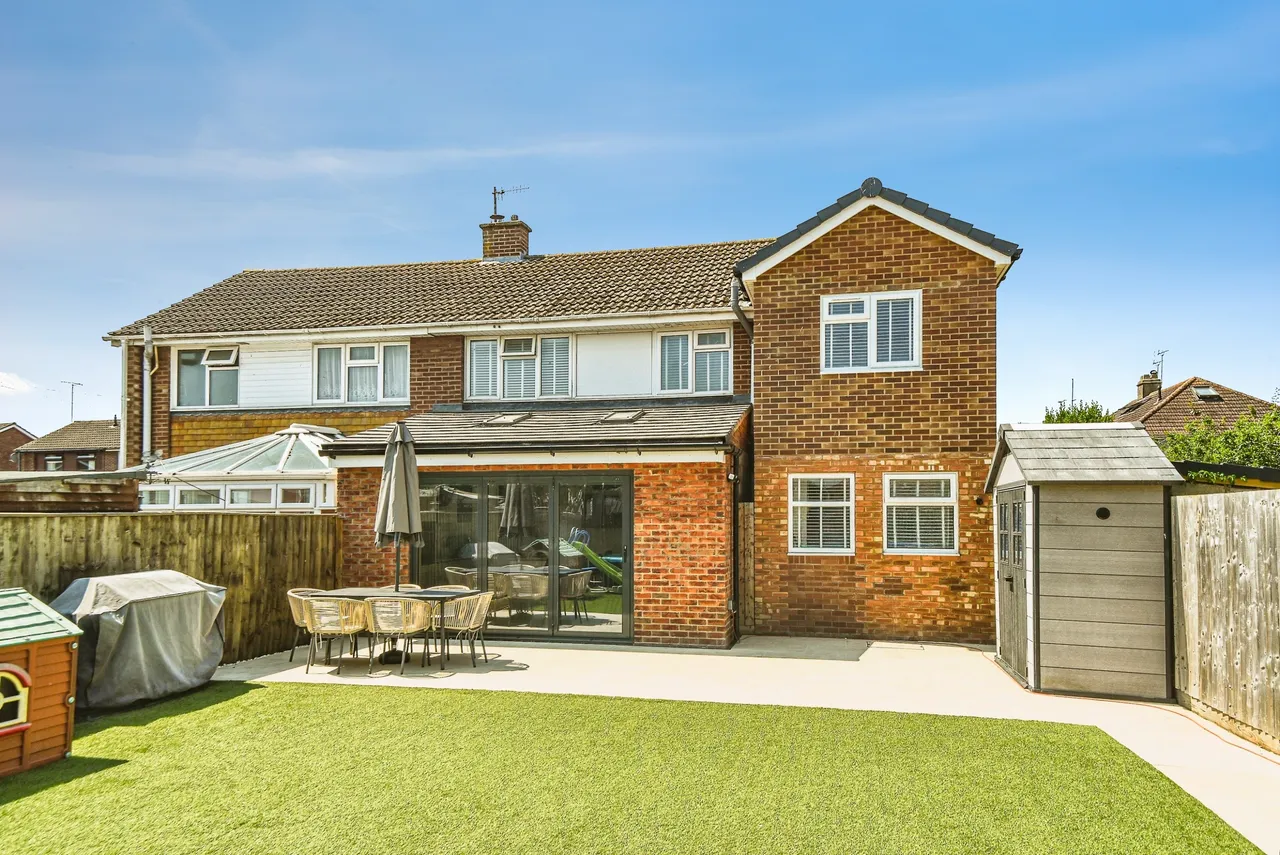 Swallowfield Avenue, Old Walcot, SN3, photo 19