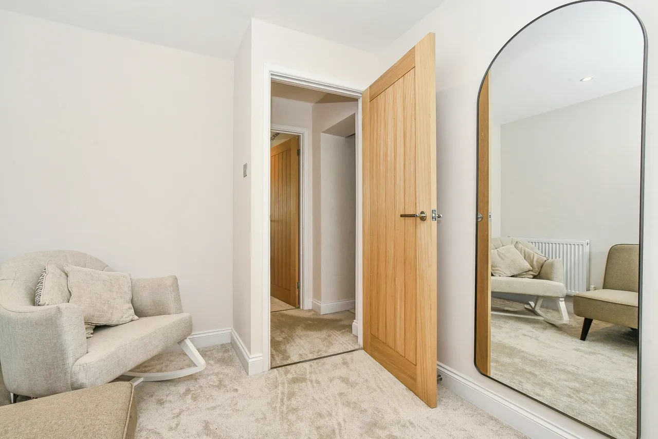 Swallowfield Avenue, Old Walcot, SN3, photo 17