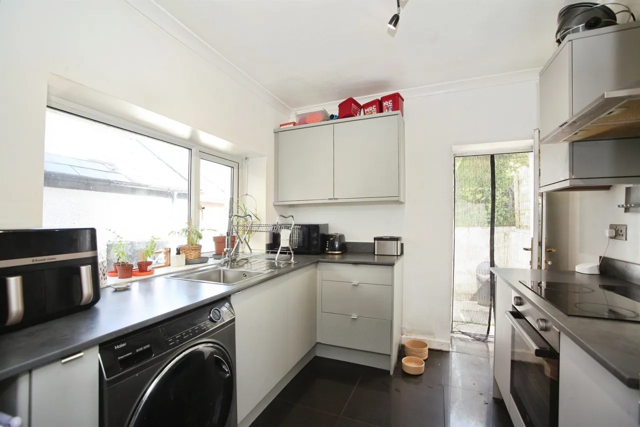 Trebanog Road, Porth, CF39, photo 4