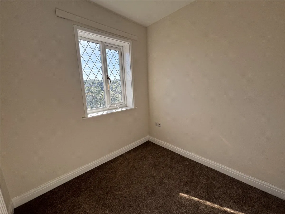 Doncaster Road, Mexborough, S64, photo 9