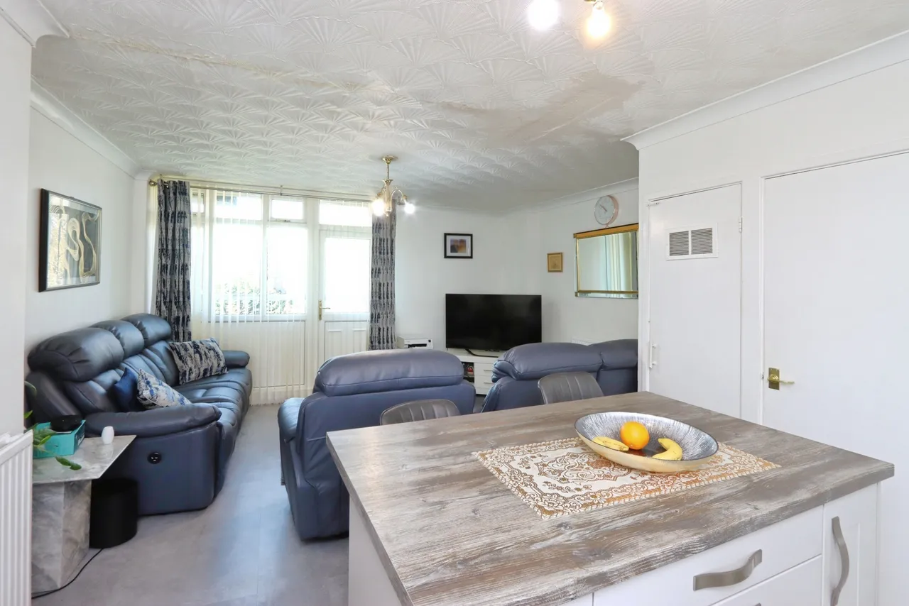 Batemoor Drive, SHEFFIELD, South Yorkshire, S8, photo 6