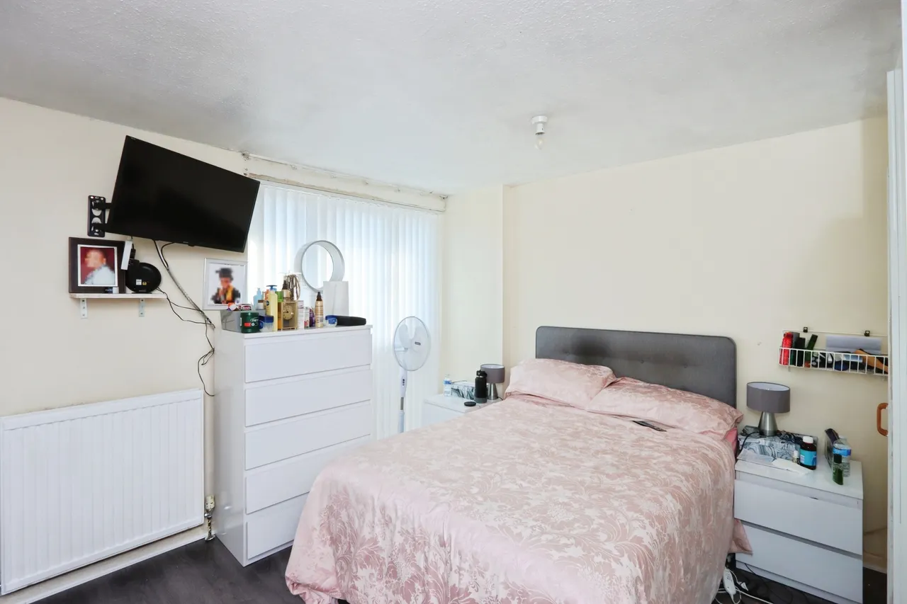 Batemoor Drive, SHEFFIELD, South Yorkshire, S8, photo 11