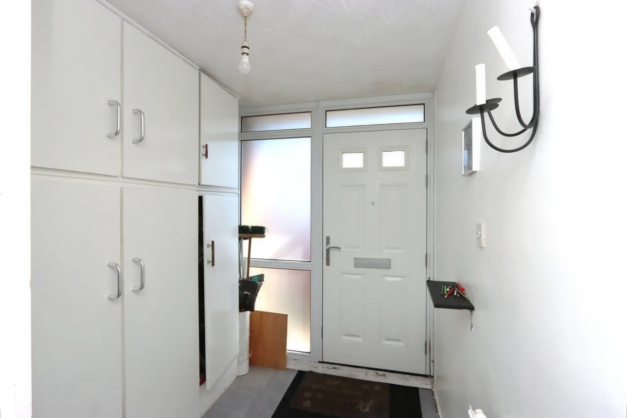 Batemoor Drive, SHEFFIELD, South Yorkshire, S8, photo 8