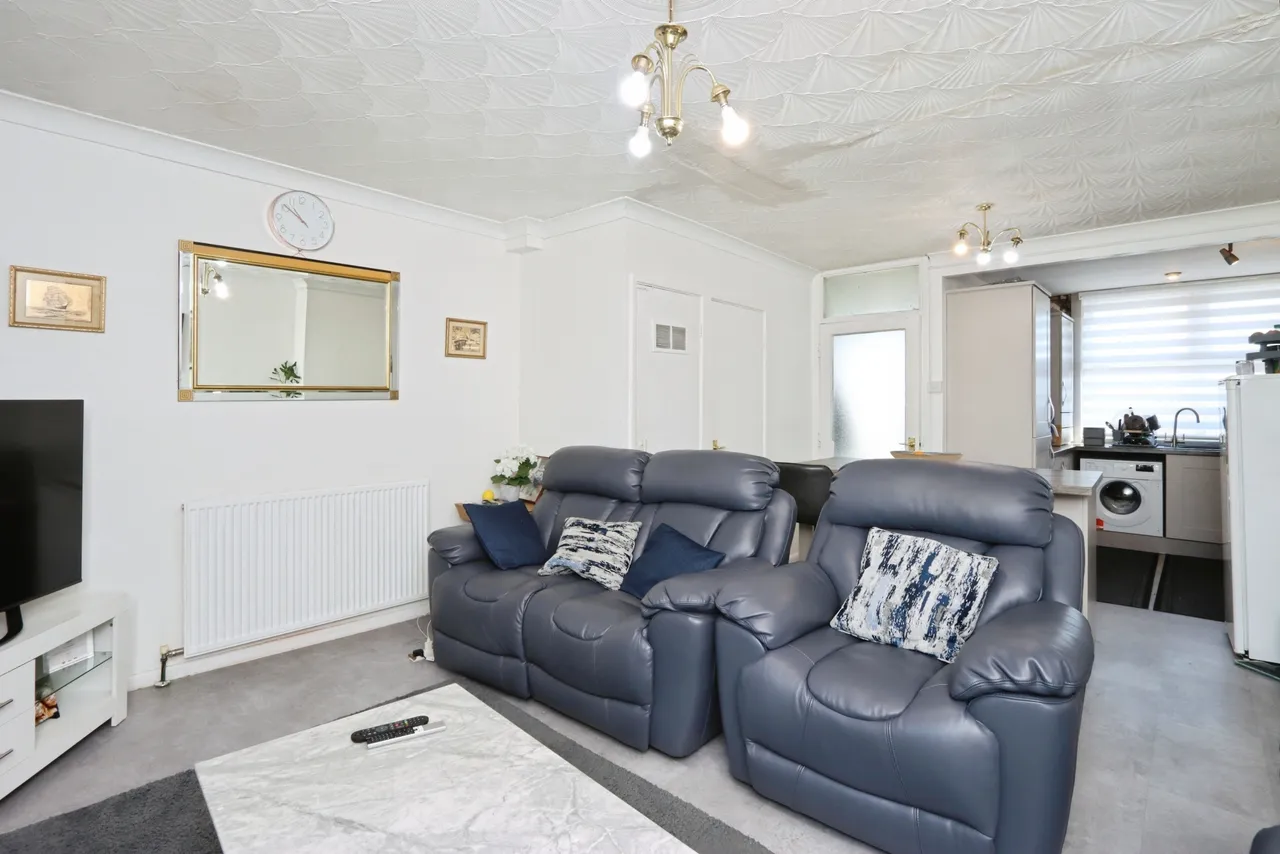 Batemoor Drive, SHEFFIELD, South Yorkshire, S8, photo 9