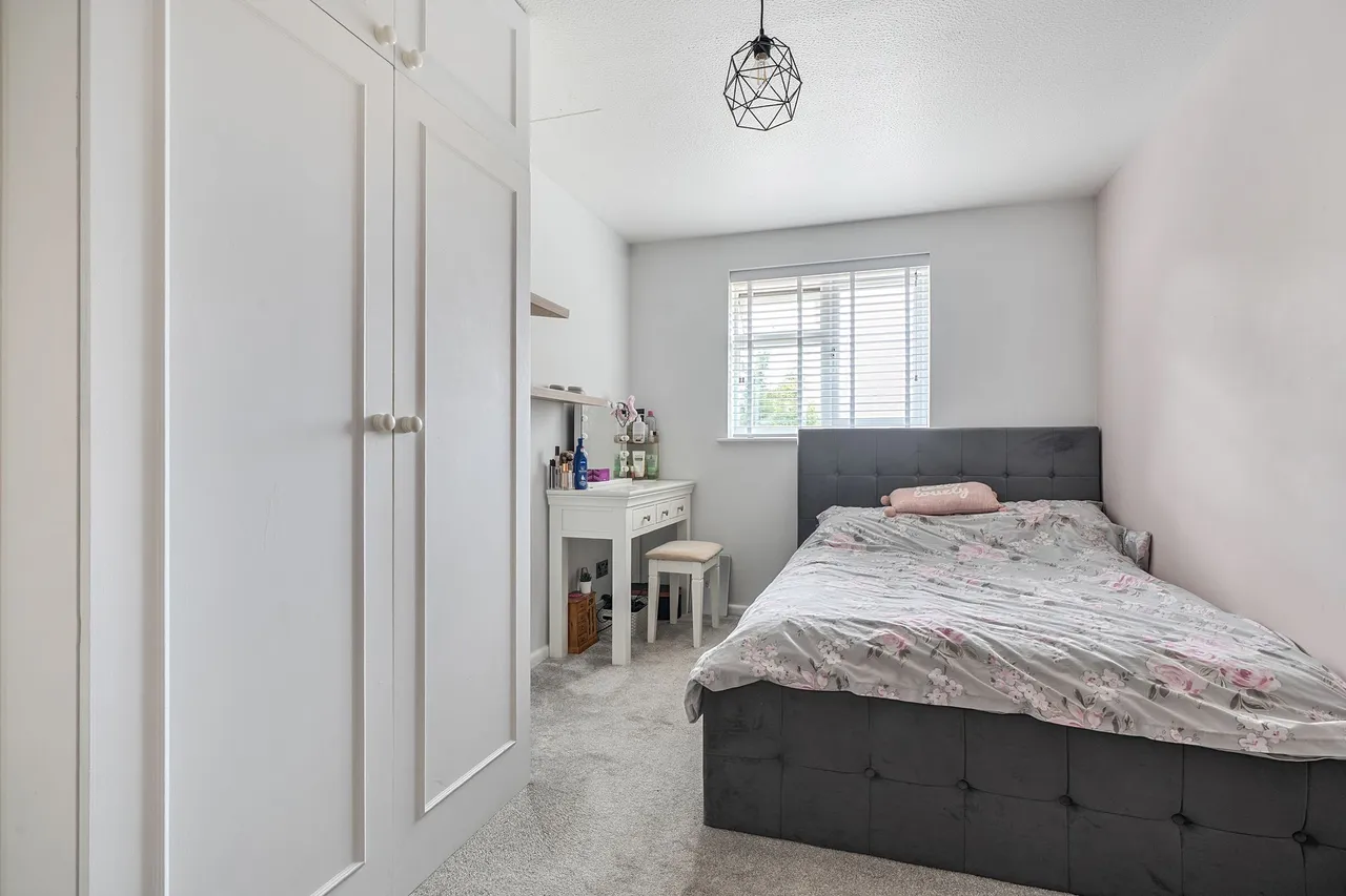 Tufts Meadow, Midhurst, GU29, photo 11