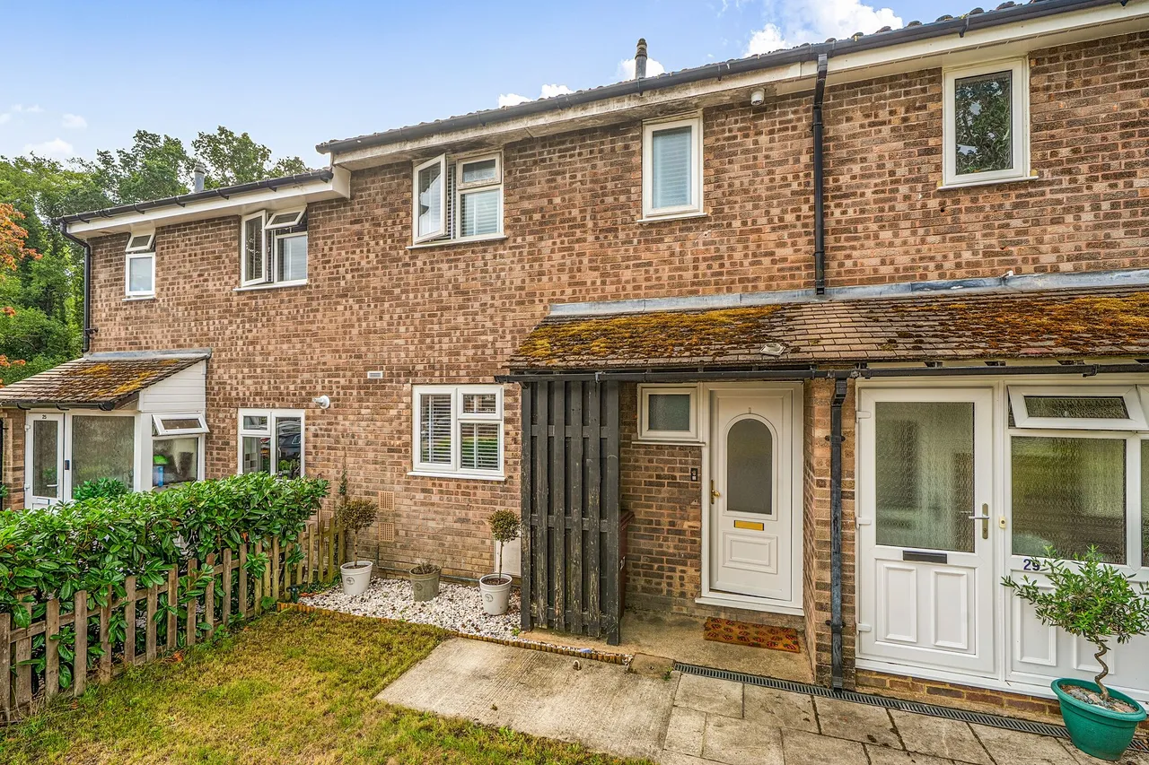 Tufts Meadow, Midhurst, GU29, photo 4