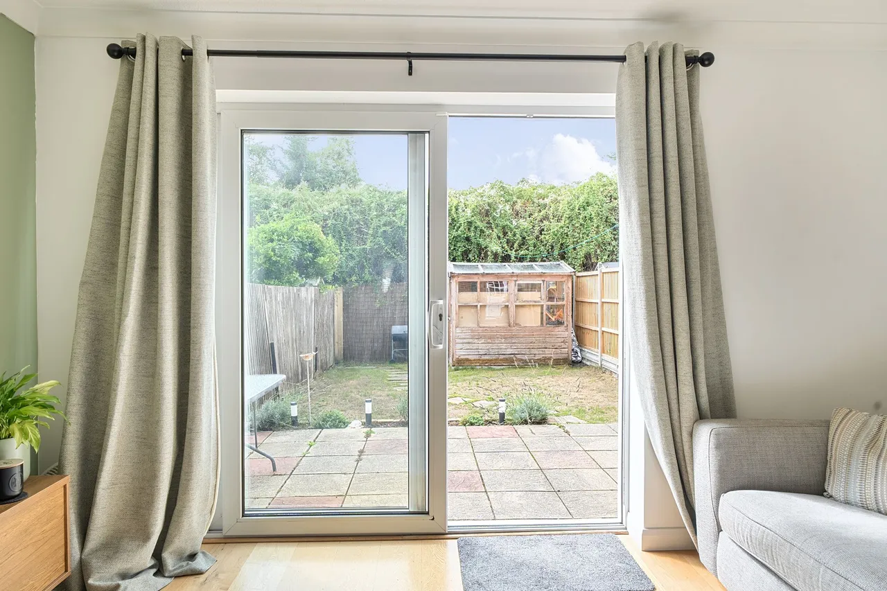 Tufts Meadow, Midhurst, GU29, photo 8