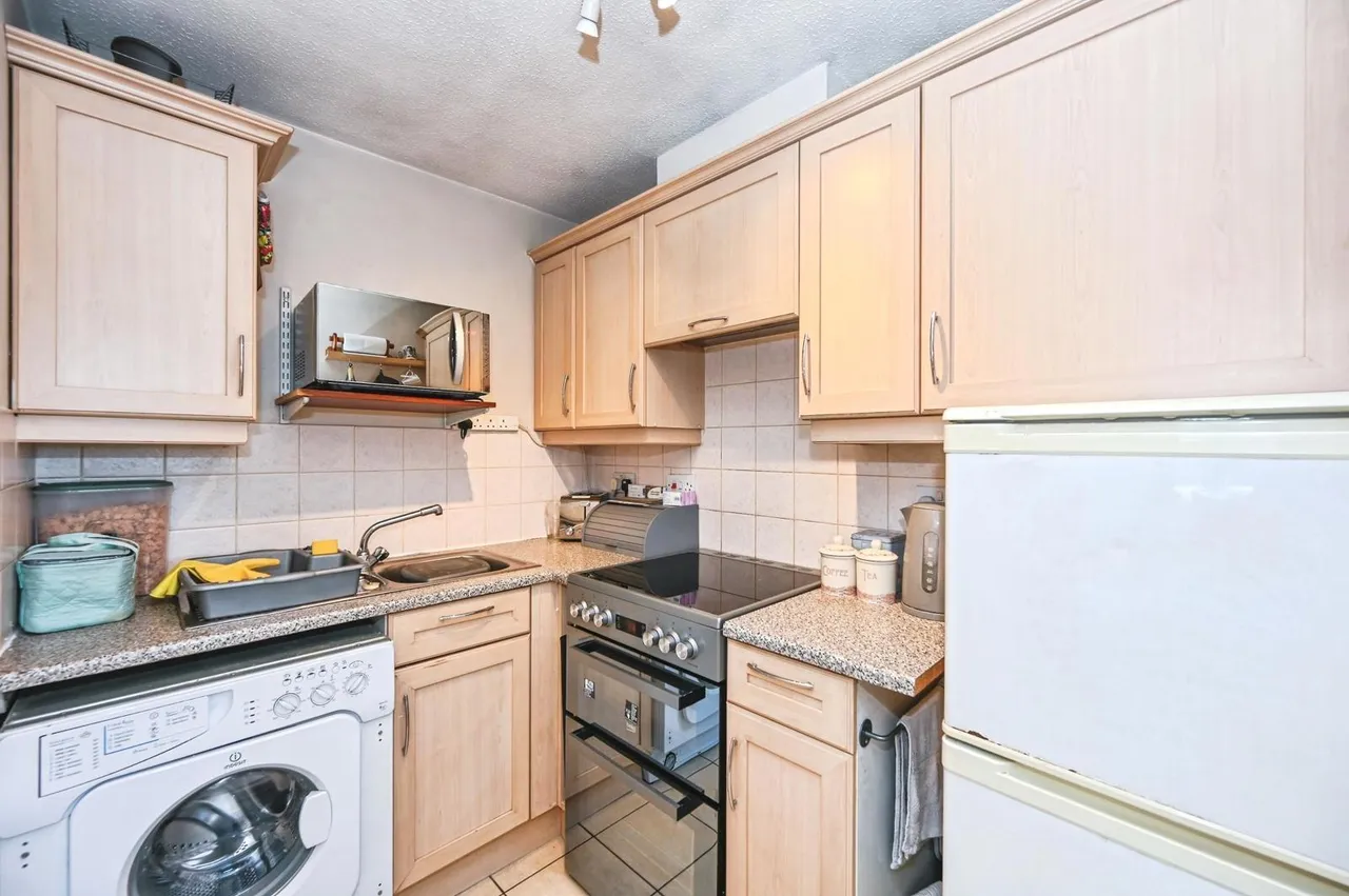 Finsbury Close, Great Sankey, Warrington, Cheshire, WA5, photo 7