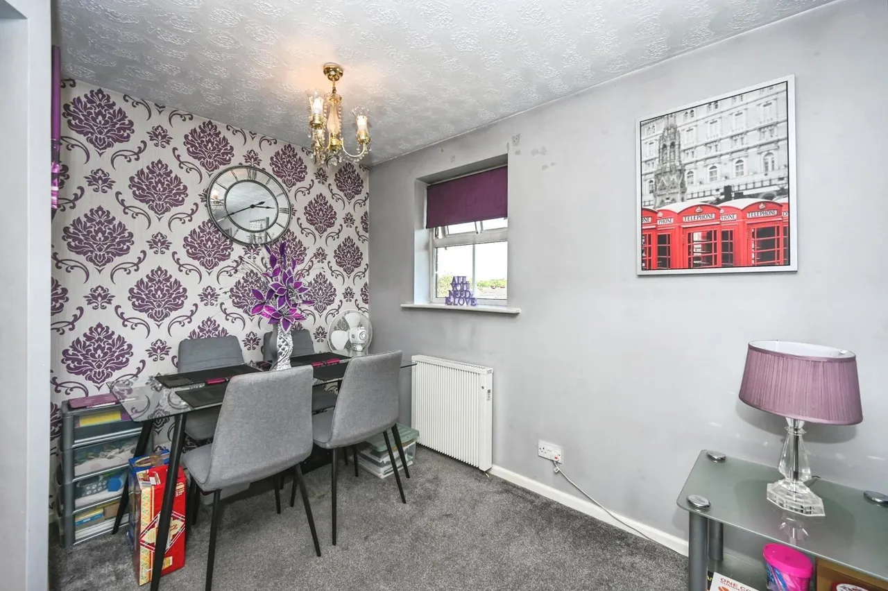 Finsbury Close, Great Sankey, Warrington, Cheshire, WA5, photo 5