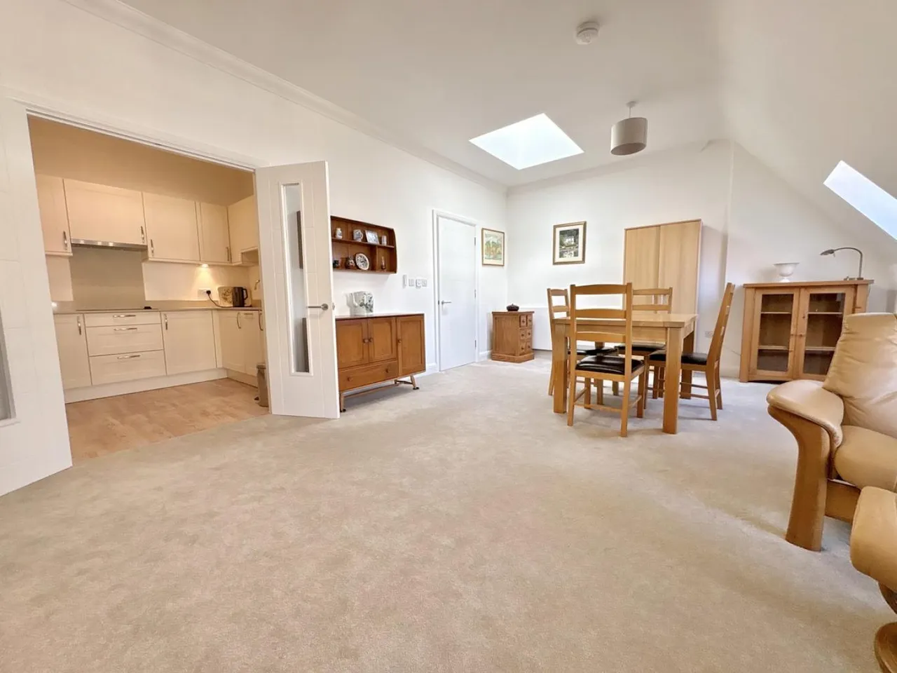 Sandbanks Road, BH14, photo 8