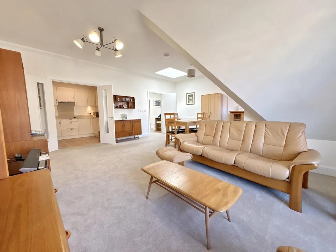Sandbanks Road, BH14, photo 5
