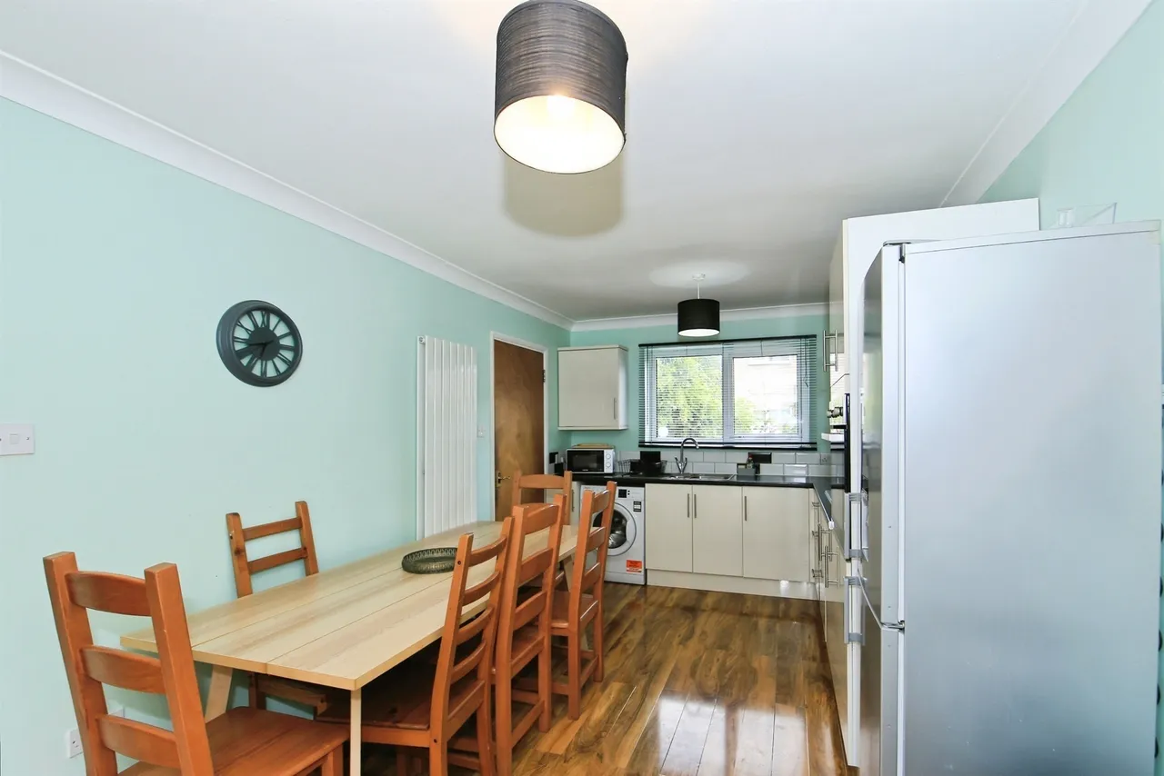 Benland, Bretton, PE3, photo 8
