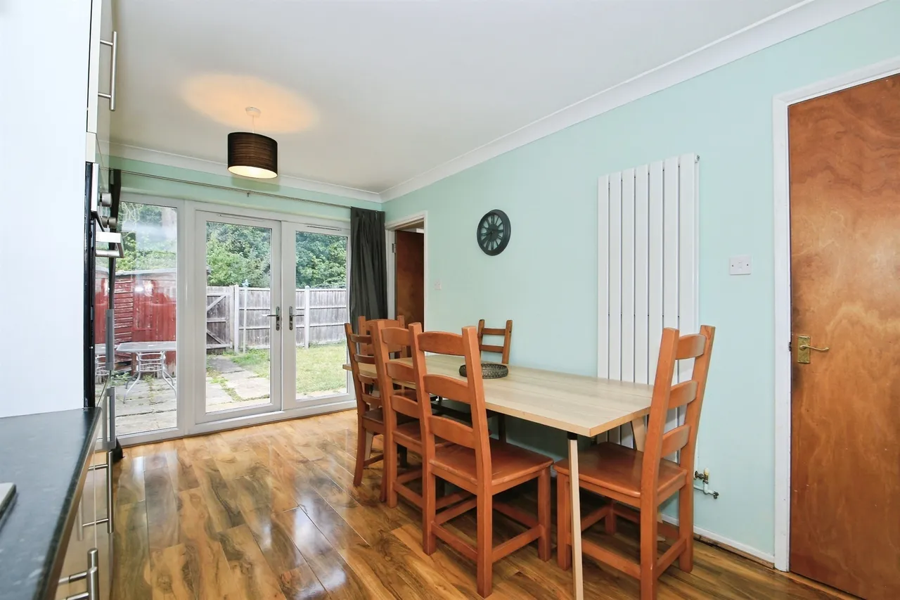 Benland, Bretton, PE3, photo 13