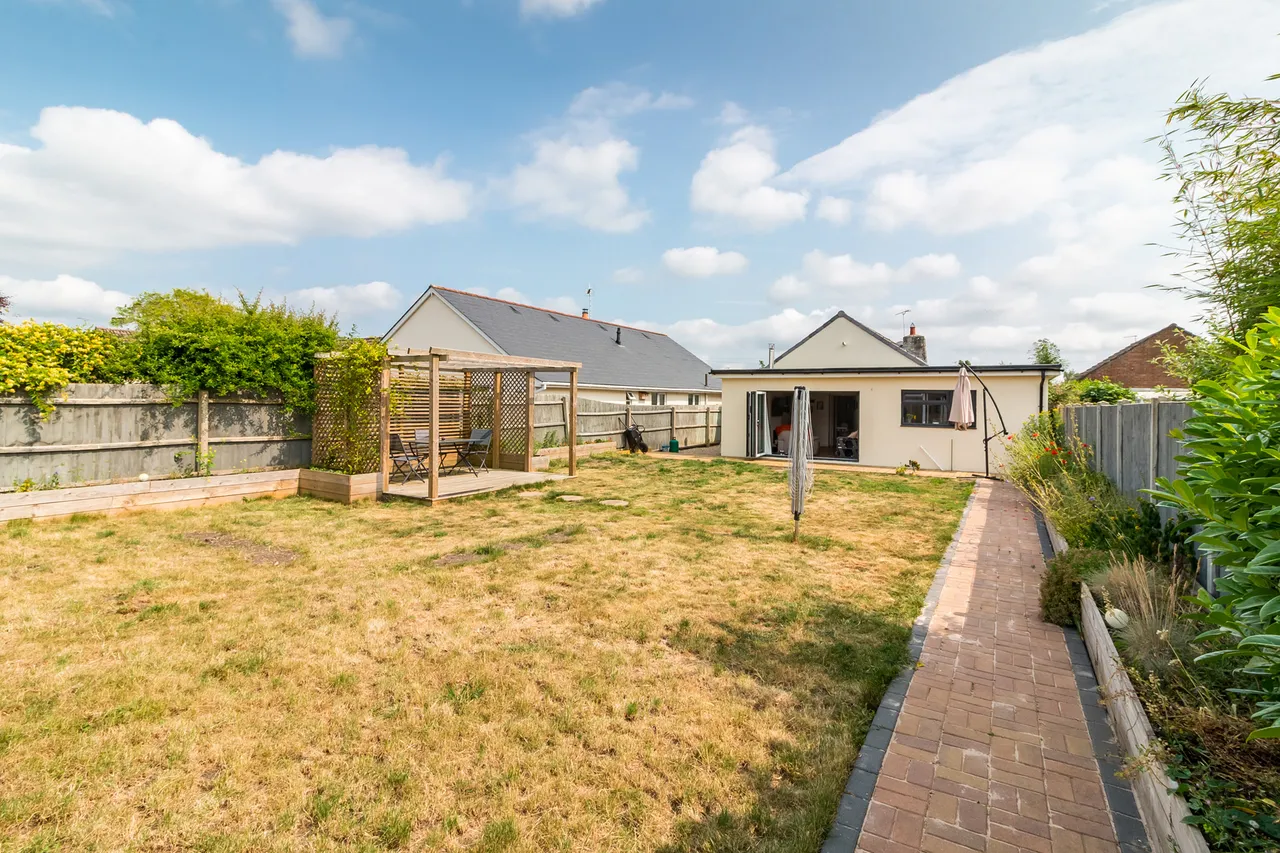 21 Orchard Close, RINGWOOD, Ringwood, BH24 1LP, photo 3