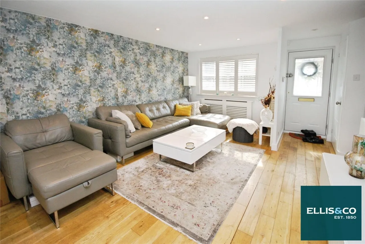 Deepdale Close, Friern Barnet, N11, photo 2