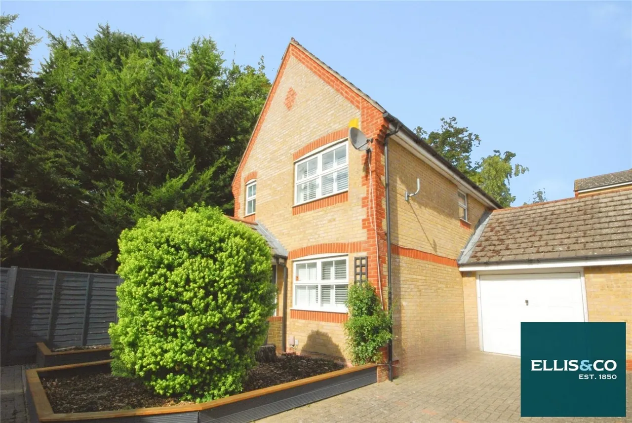 4 bed house for sale, Deepdale Close, Friern Barnet, N11