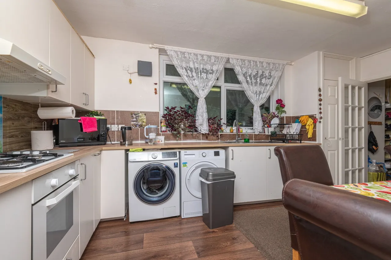 Foxcroft Green, Leeds, LS6 3NR, photo 6