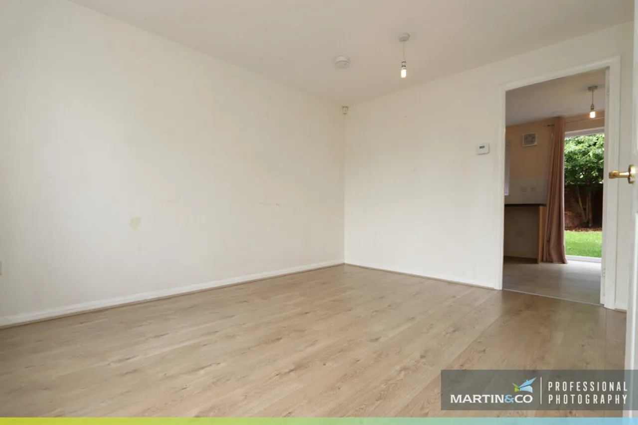 Kember Close, St Mellons, photo 4