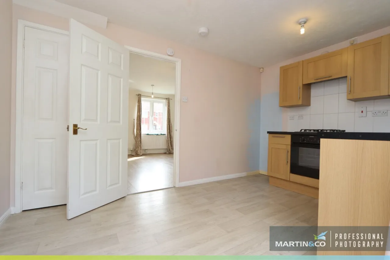 Kember Close, St Mellons, photo 10