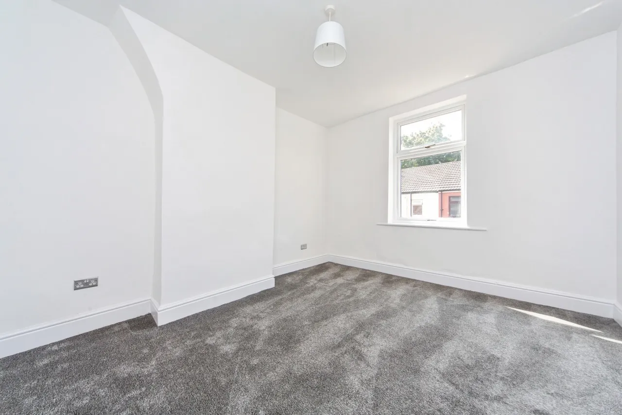 Chatsworth Avenue, Orrell Park, L9, photo 19