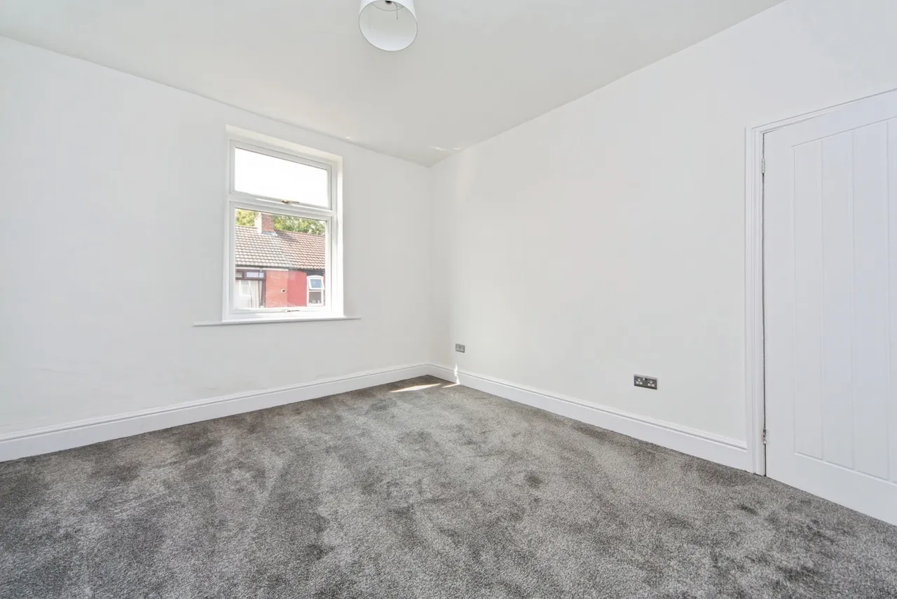 Chatsworth Avenue, Orrell Park, L9, photo 20