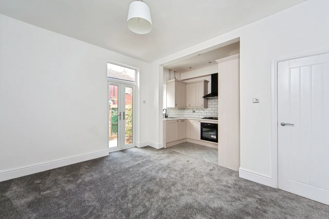 Chatsworth Avenue, Orrell Park, L9, photo 9