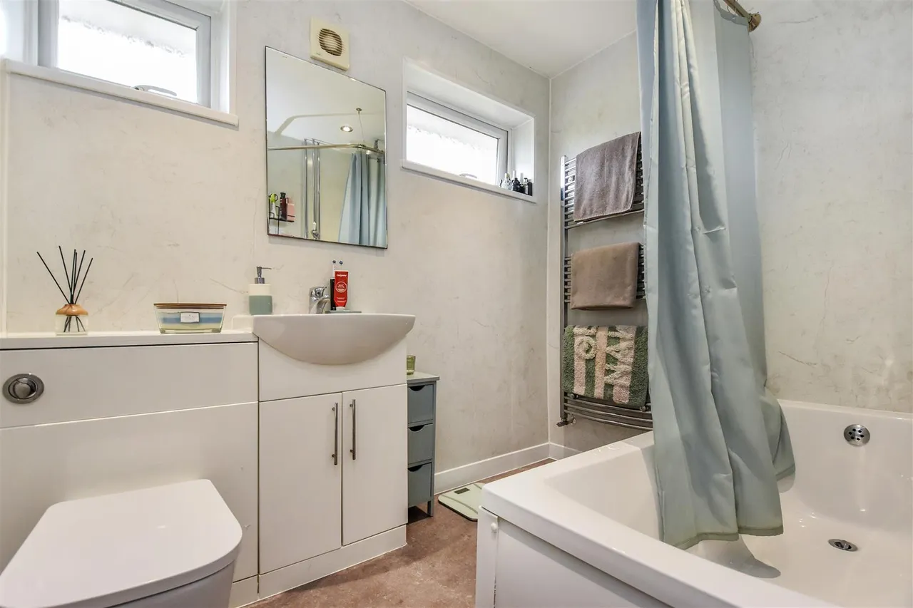 Rivermead, Cullompton, photo 16