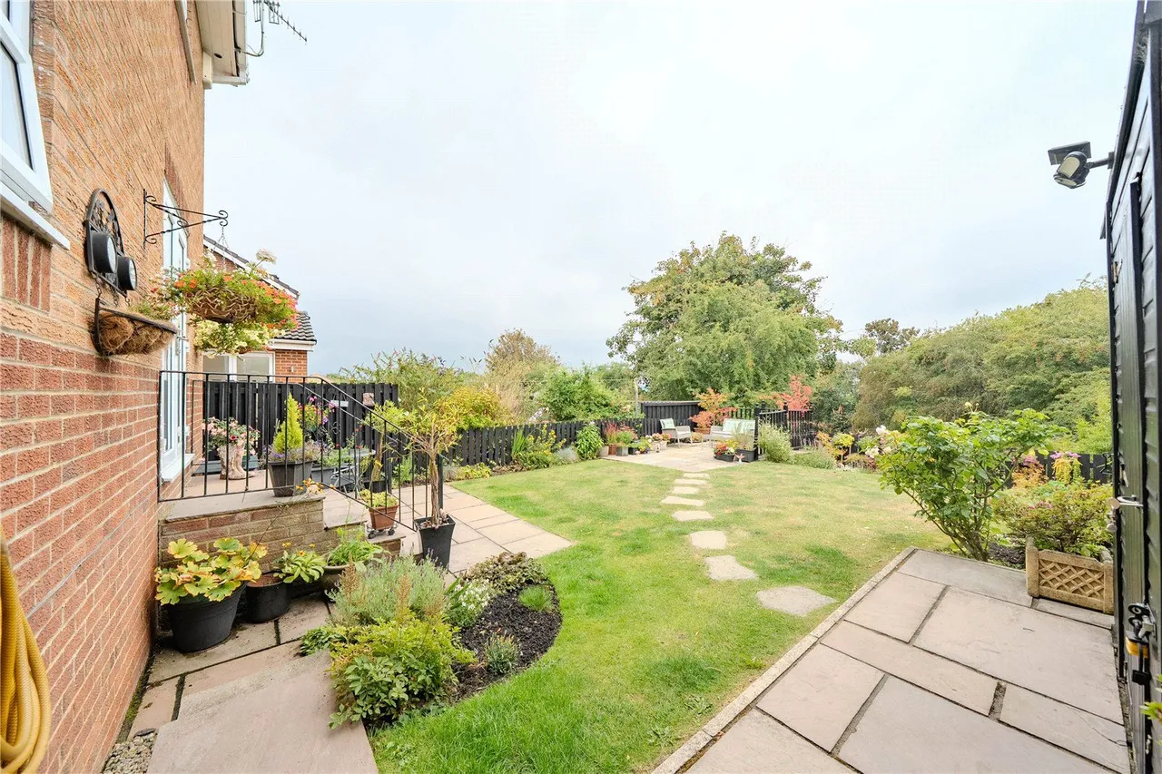 Moorland View, Rodley, LS13, photo 18
