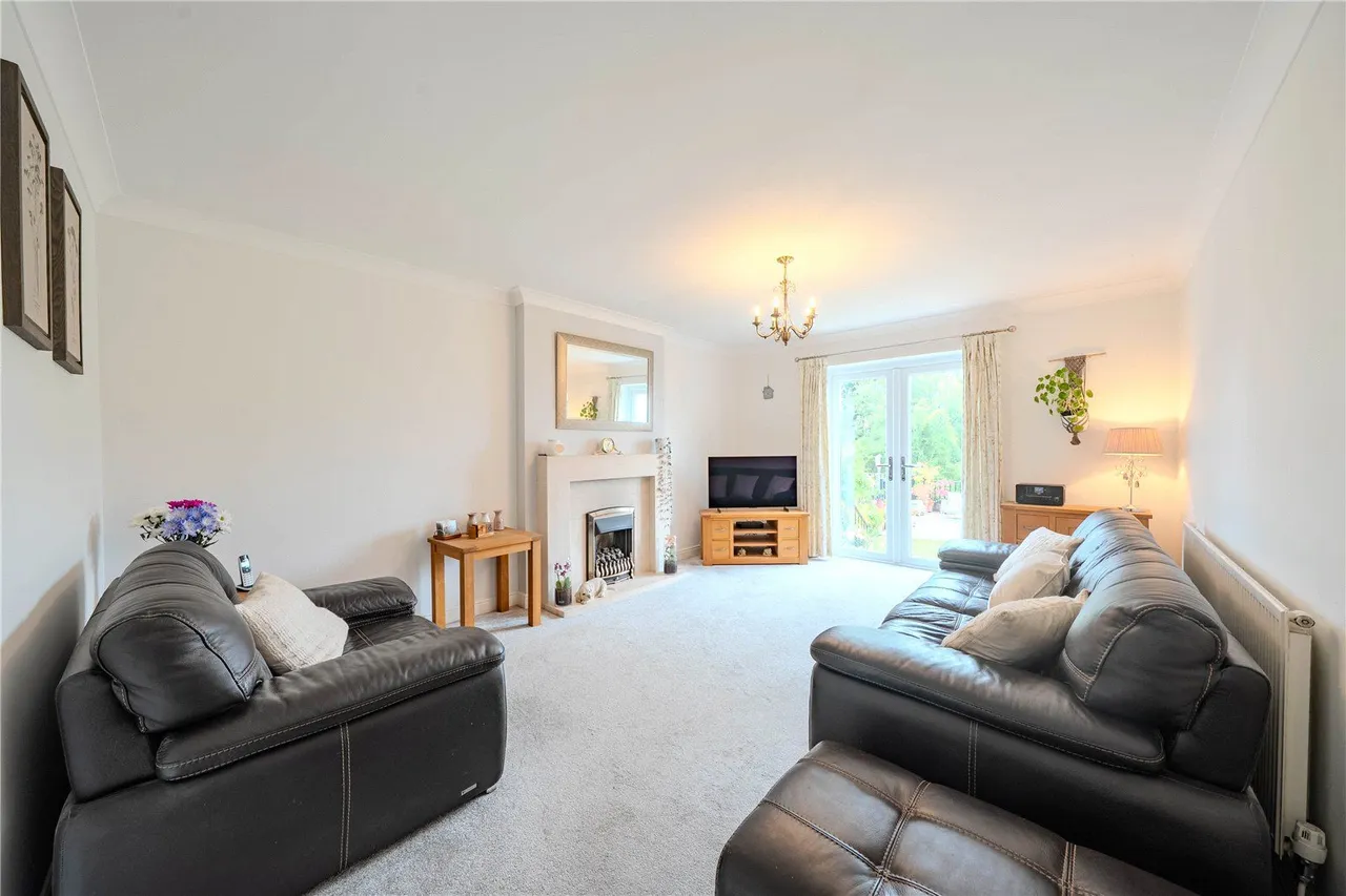Moorland View, Rodley, LS13, photo 2