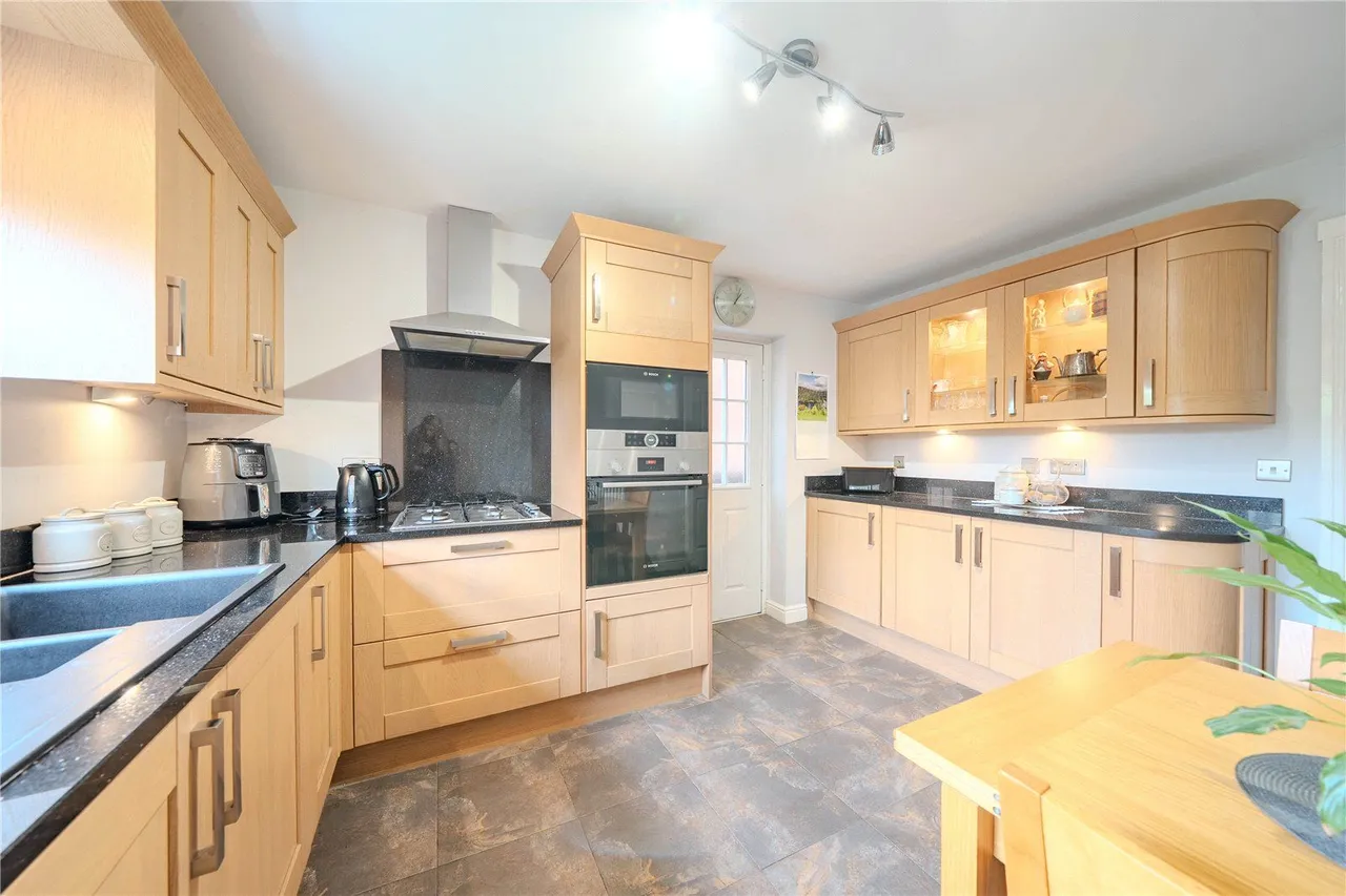 Moorland View, Rodley, LS13, photo 12