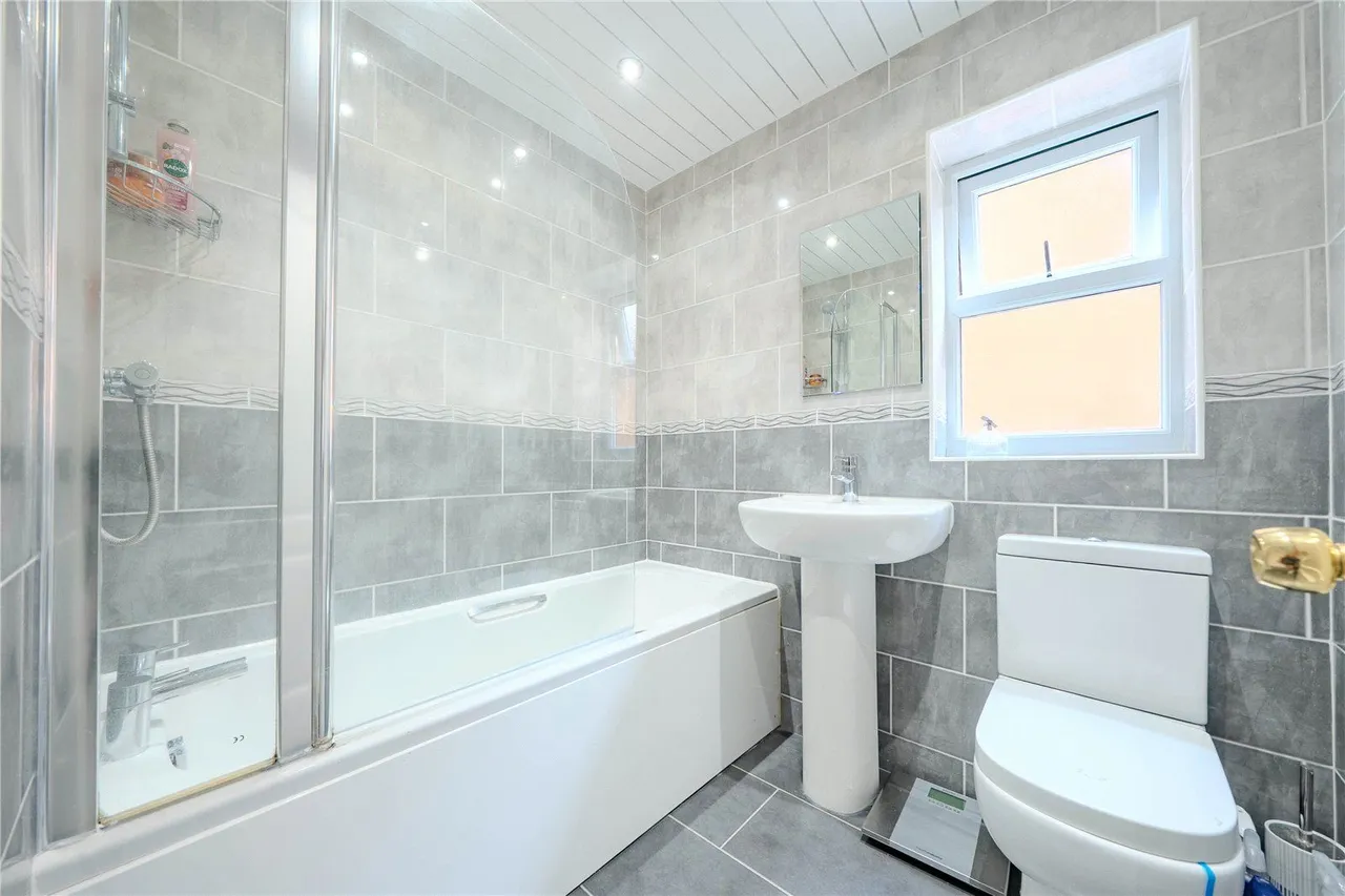 Moorland View, Rodley, LS13, photo 7