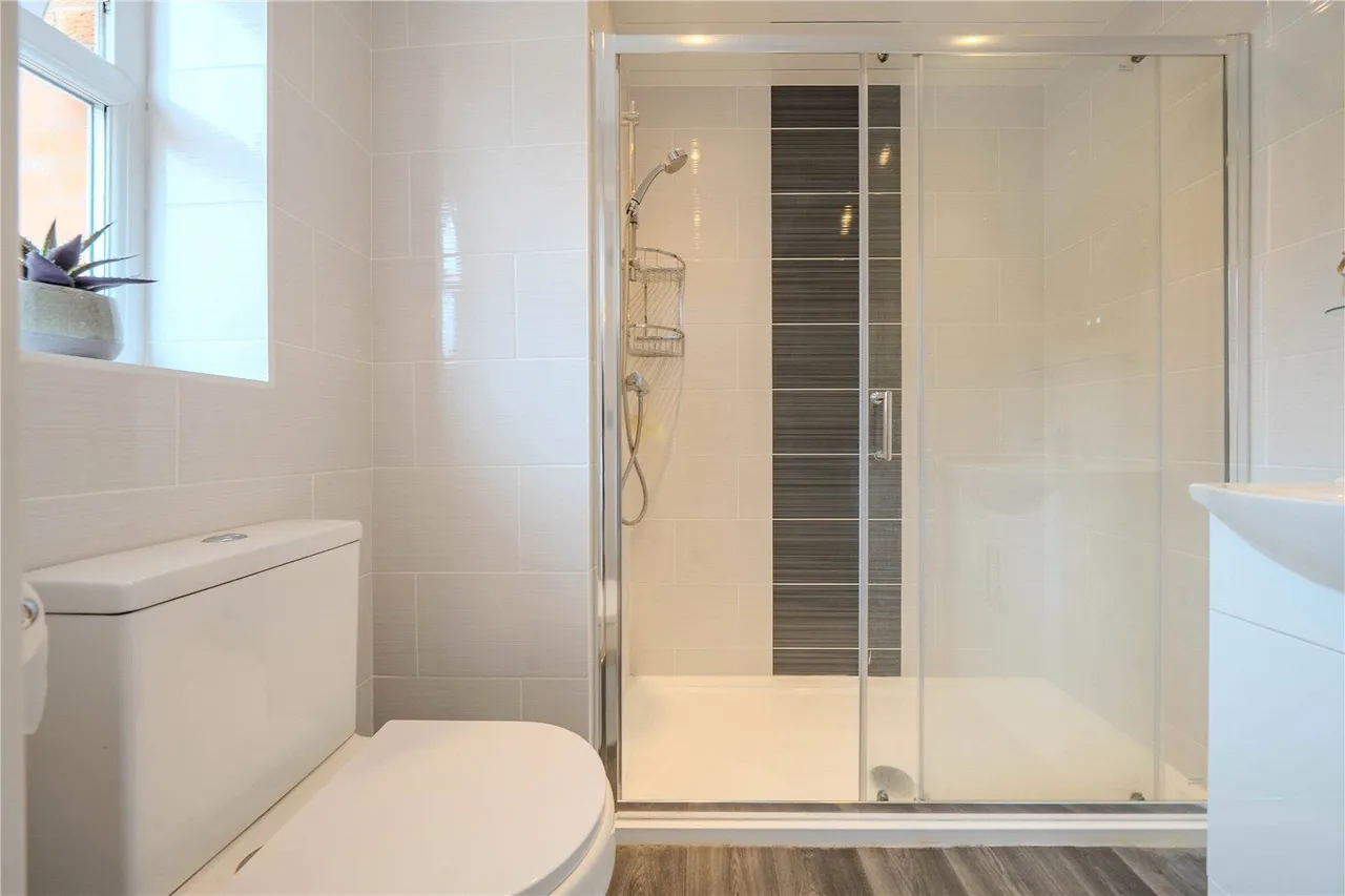 Moorland View, Rodley, LS13, photo 16