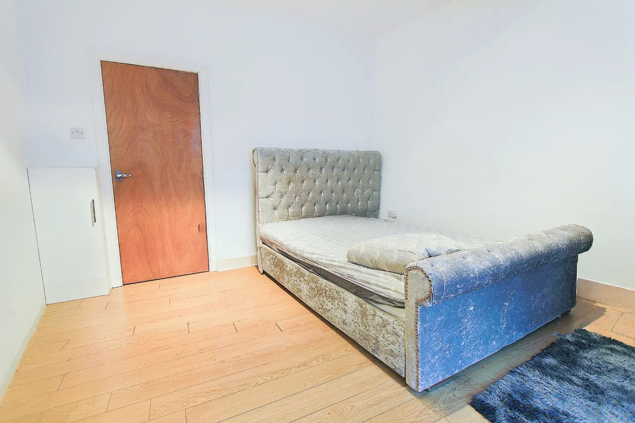 1 bed flat for sale, Brighton Road, South Croydon, CR2