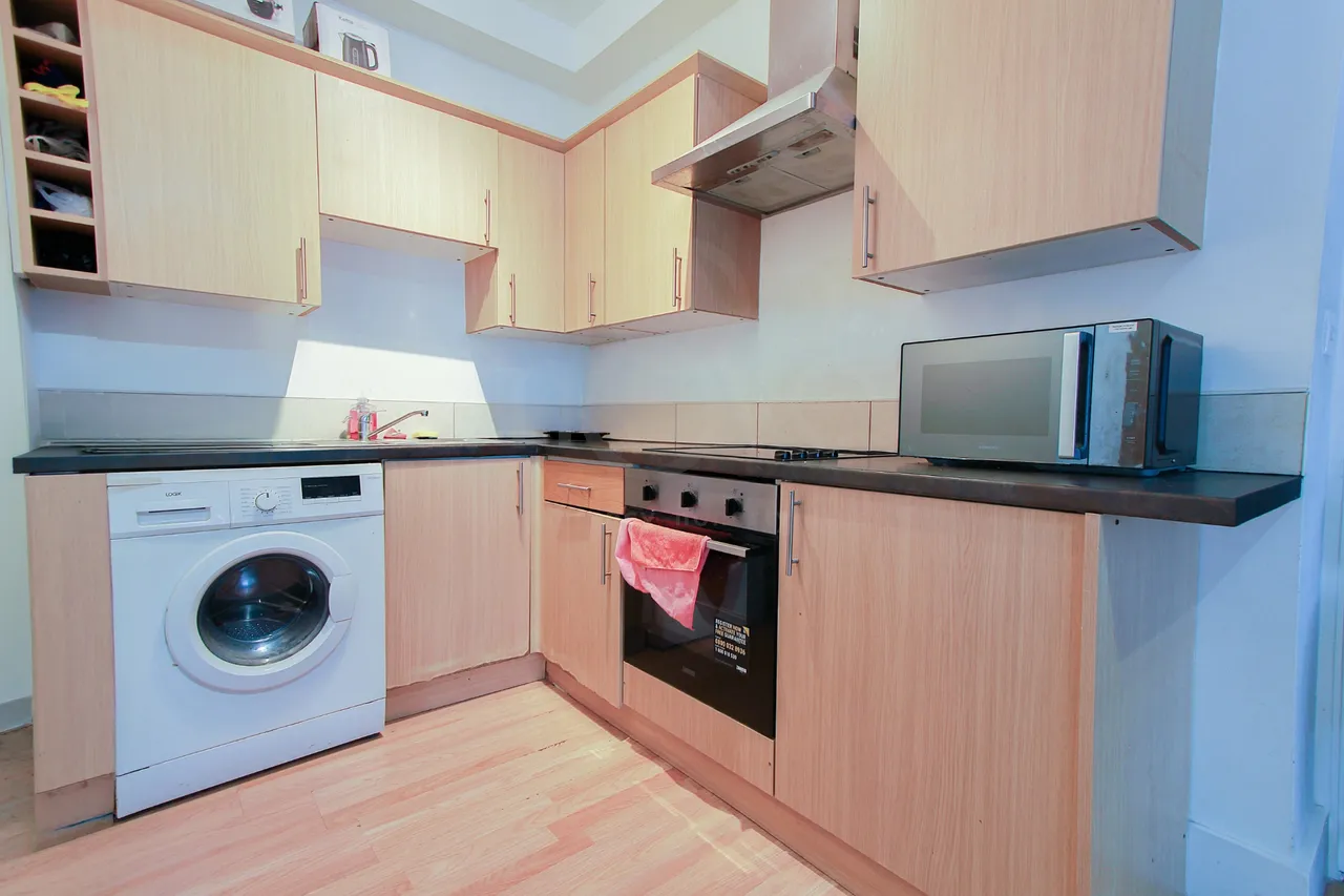 Brighton Road, South Croydon, CR2, photo 4