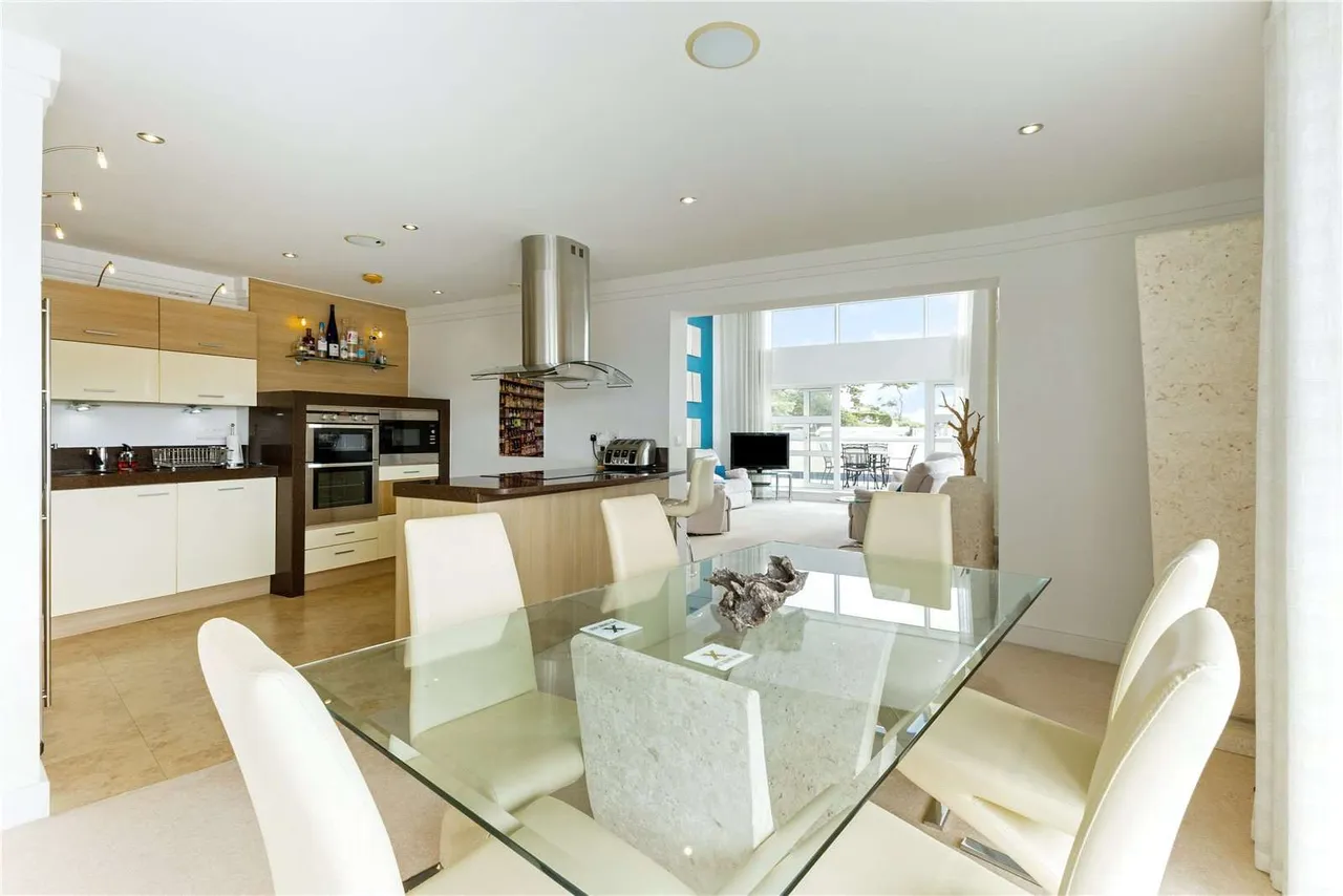 Shore Road, Poole, Dorset, BH13 7PJ, photo 8