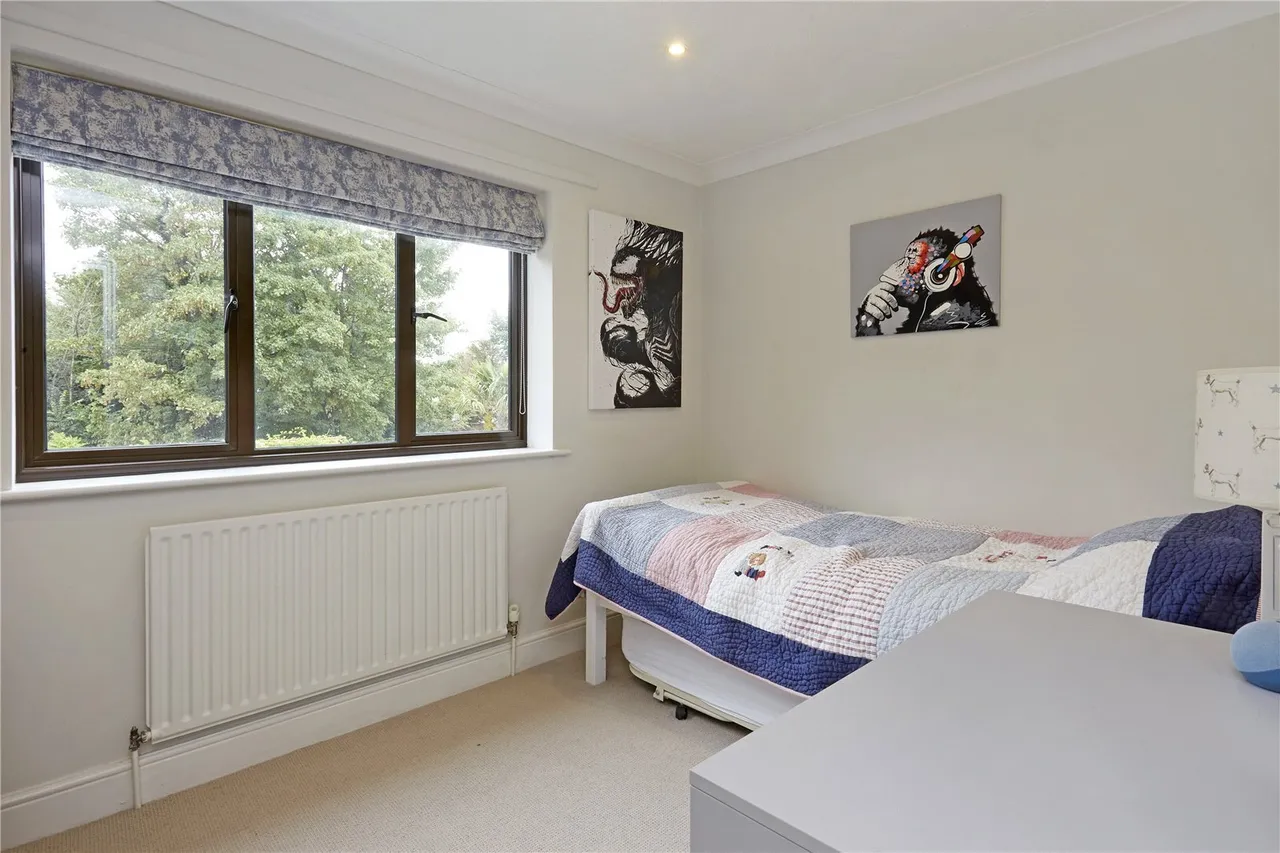 Woodcote End, Epsom, KT18, photo 14
