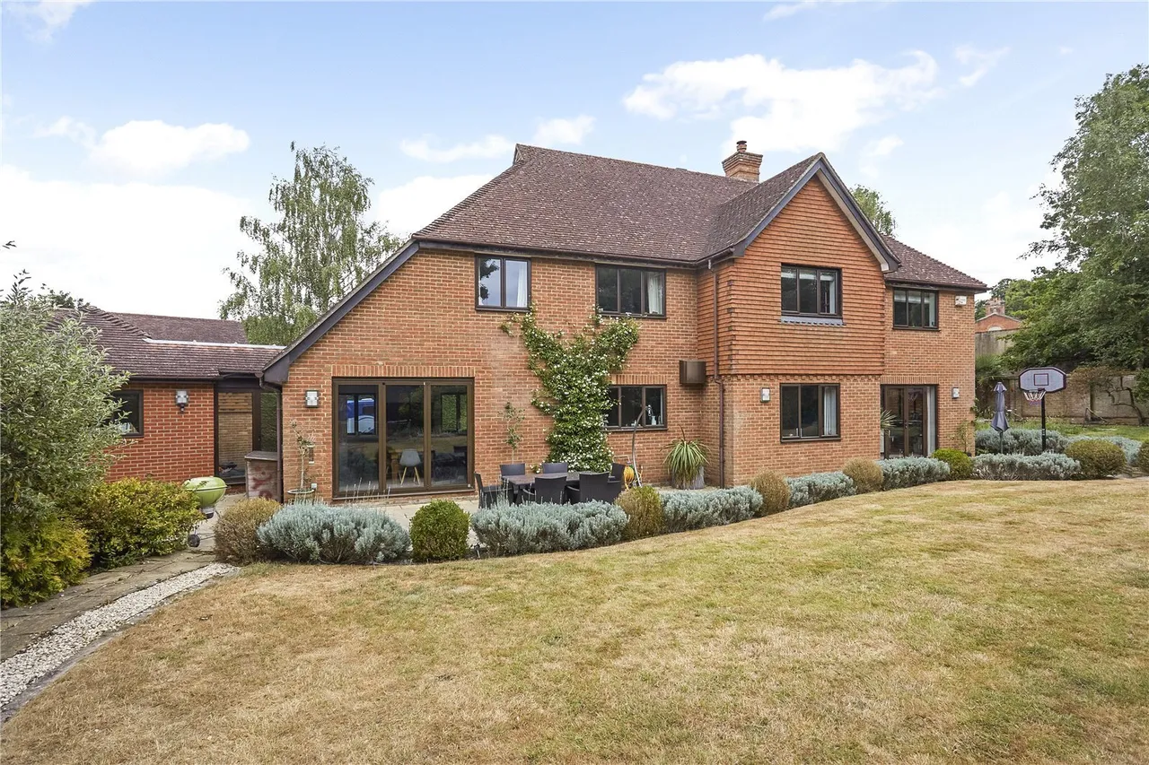 Woodcote End, Epsom, KT18, photo 24