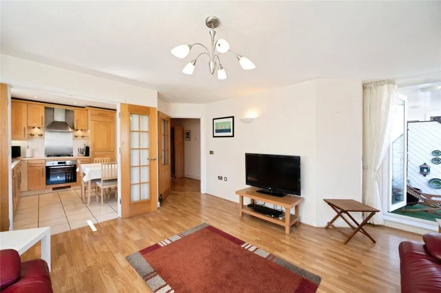 Arethusa House, Gunwharf Quays, PO1, photo 6