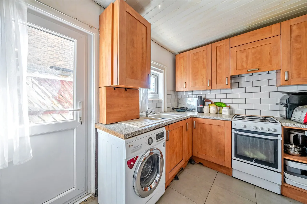 Brookbank Road, SE13, photo 2