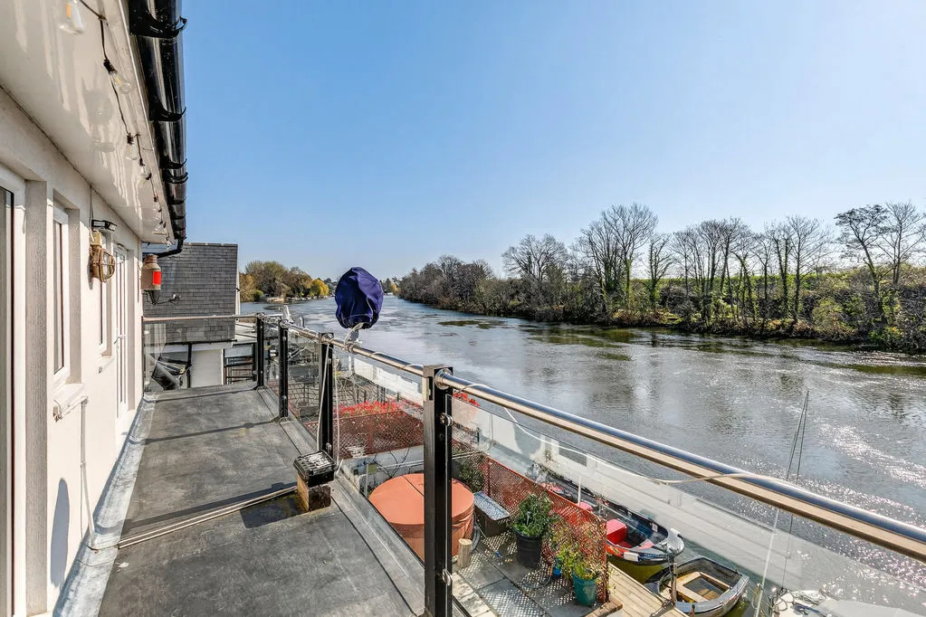 Sunbury Court Island, Sunbury-On-Thames TW16 5PP, photo 19