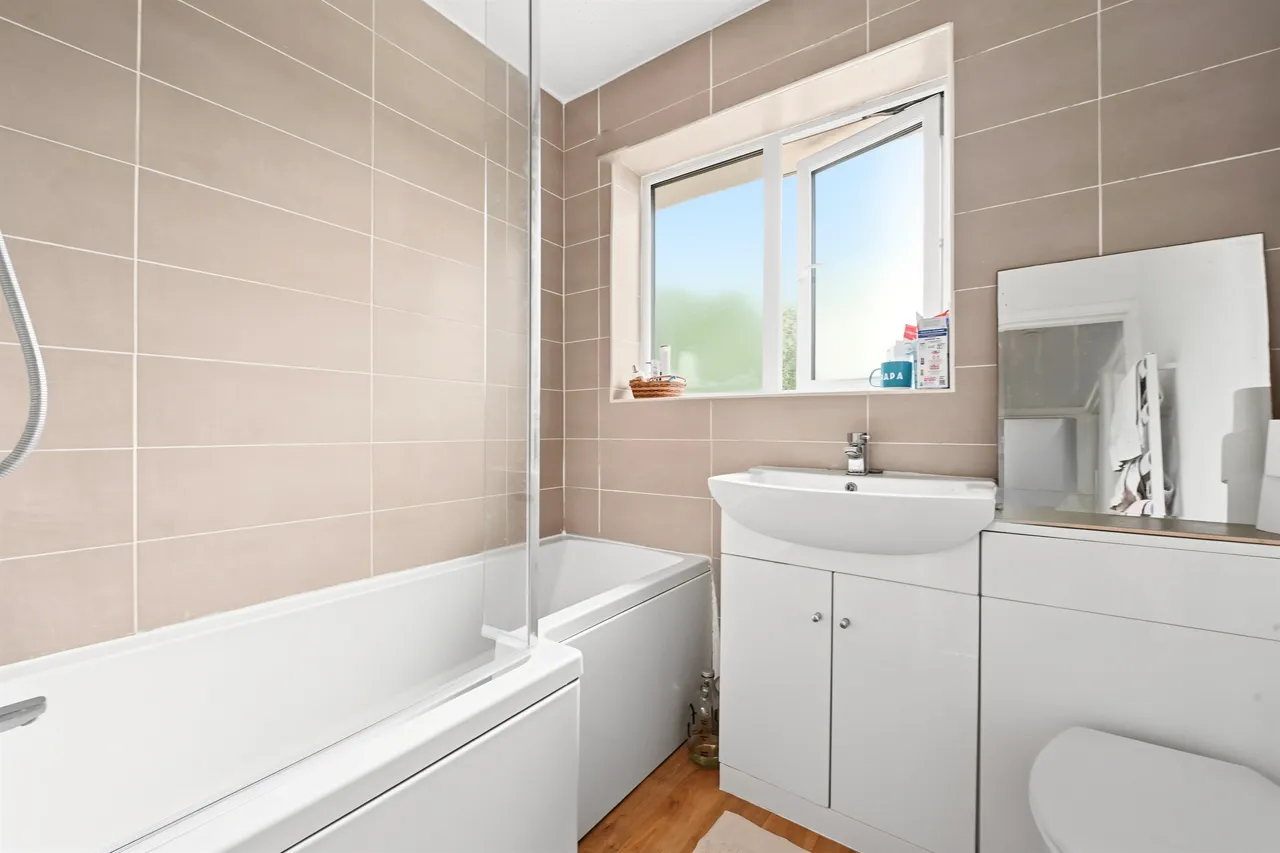 Brook Street, Tring, HP23, photo 9
