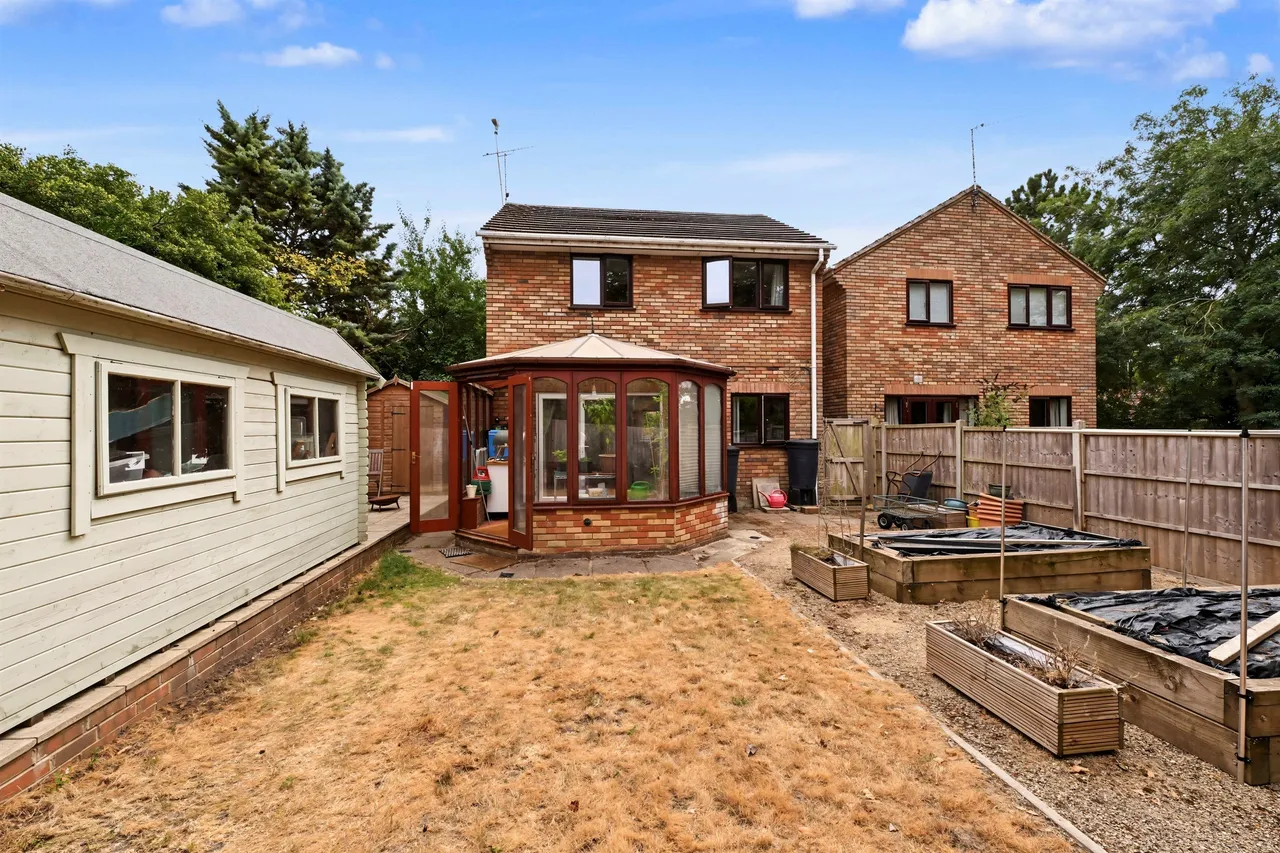 Brook Street, Tring, HP23, photo 17