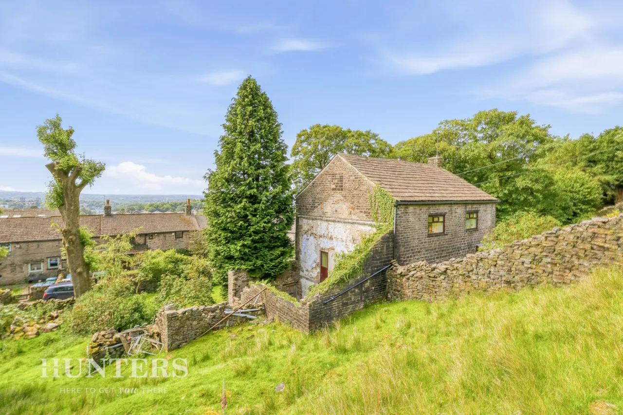 Well House, Healey Stones, OL12, photo 32