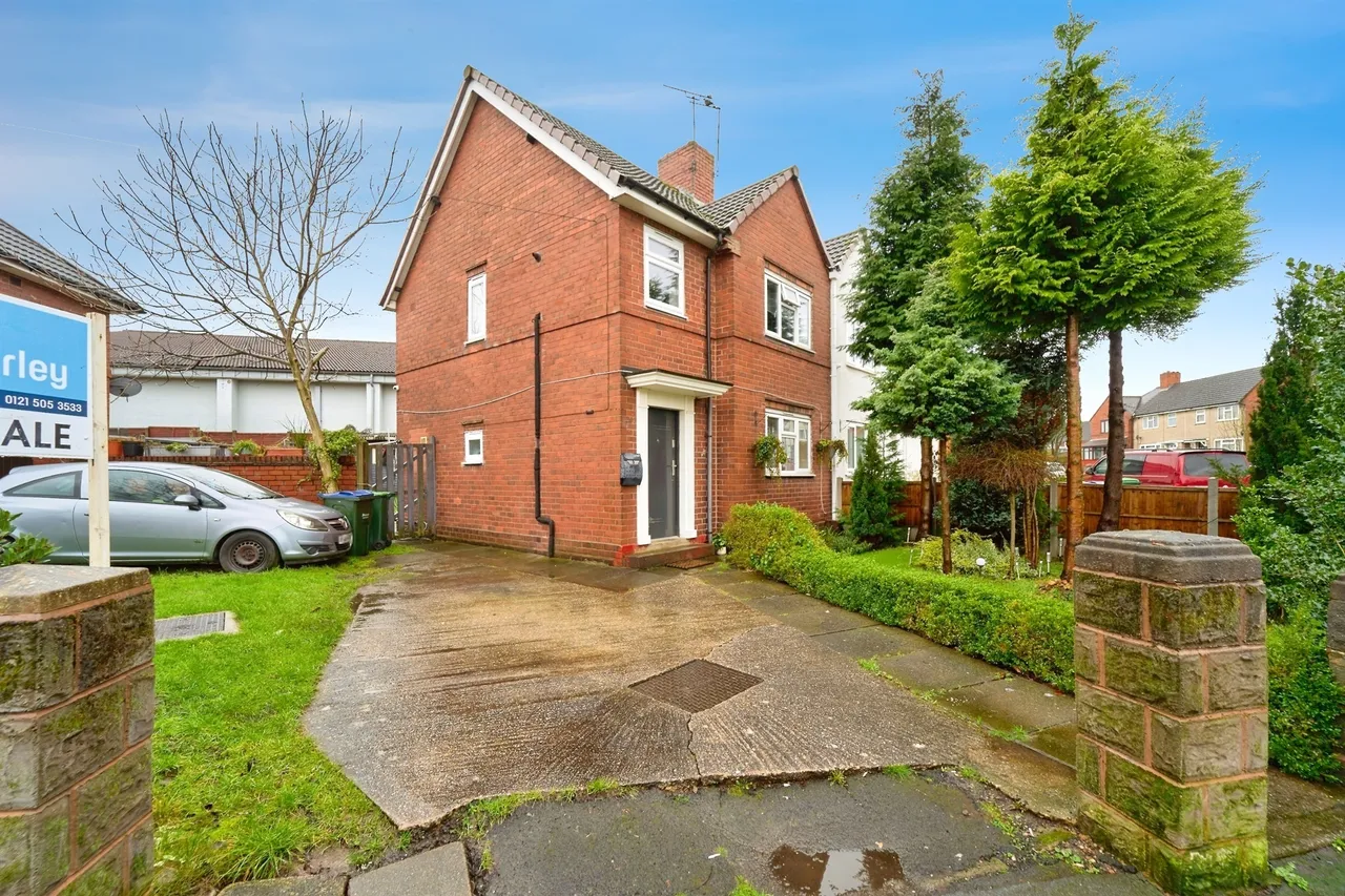 Remembrance Road, Wednesbury, WS10, photo 2