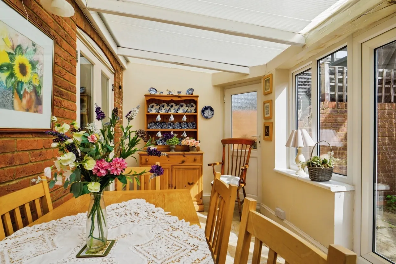 Sandwich Road, CANTERBURY, Kent, CT3, photo 10