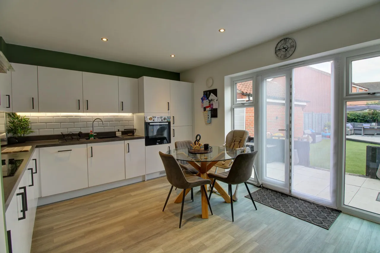 Woodlands Avenue, Felixstowe, IP11, photo 2